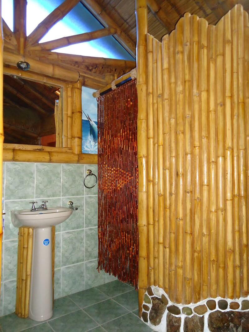 Badezimmer in der Hacienda El Dorado, Ecuador