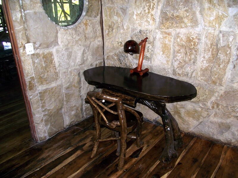 Schreibtisch in Zimmer der Hacienda El Dorado, Ecuador