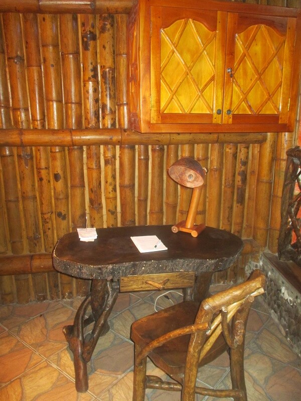 Schreibtisch im Zimmer der Hacienda El Dorado, Ecuador