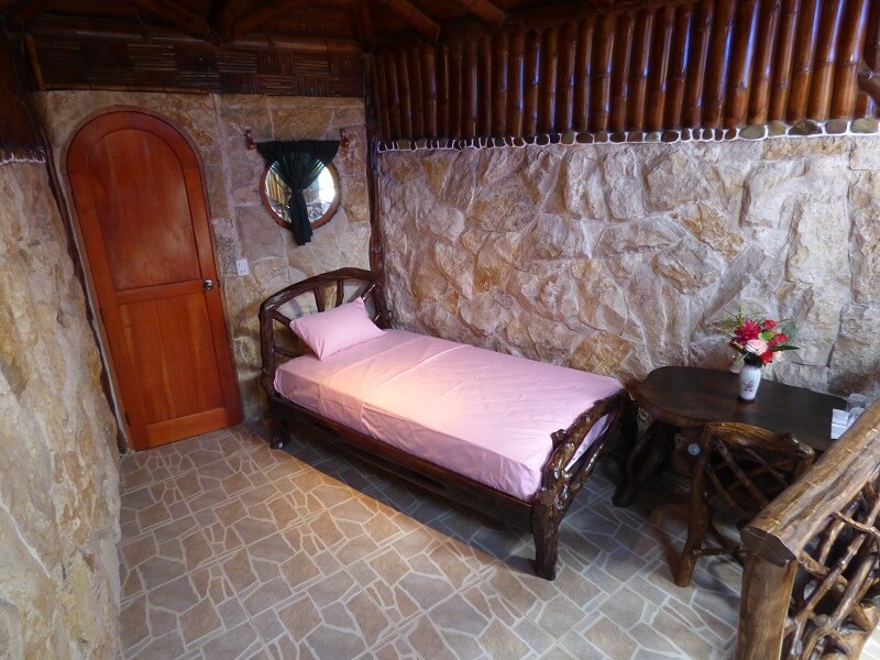Einzelbett im Dreibettzimmer auf der Hacienda El Dorado